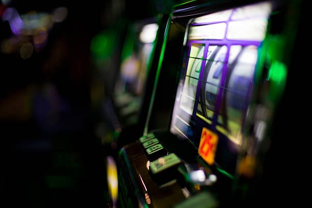 Big Bass Bonanza slot game interface on latoto login showing reel layout and stake controls